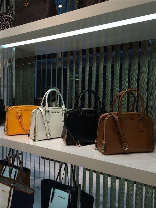 解析美國代購買手直招代理與商品房代購代銷 機遇、模式與風(fēng)險防范